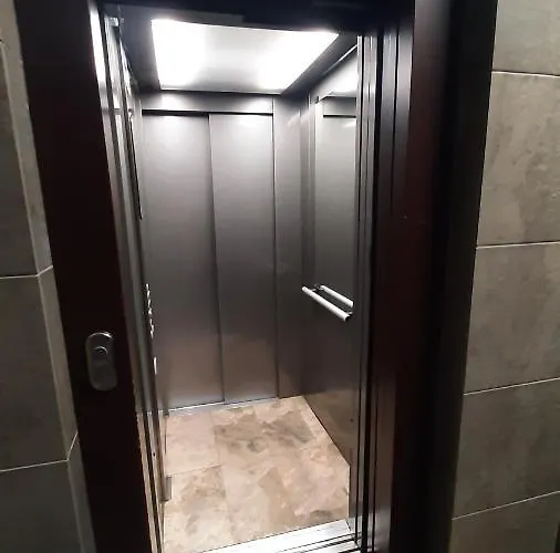 Διαμέρισμα Duplex Junto Al Puente Con Gran Terraza Y Parking Privado *