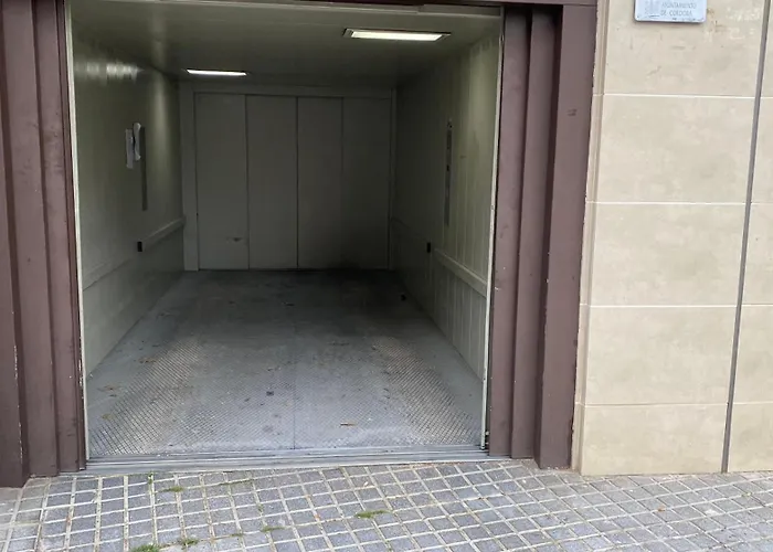 Duplex Junto Al Puente Con Gran Terraza Y Parking Privado Διαμέρισμα *