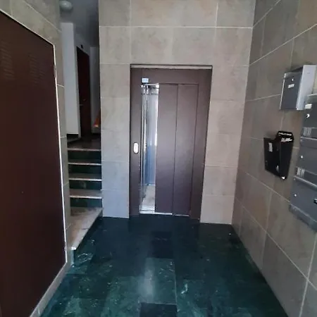 Duplex Junto Al Puente Con Gran Terraza Y Parking Privado *