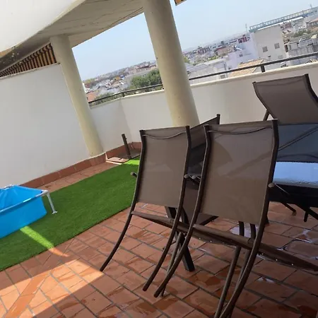 Apartamento Duplex Junto Al Puente Con Terraza Y Parking Privado A 5m Del Teatro De La Axerquia De Córdoba