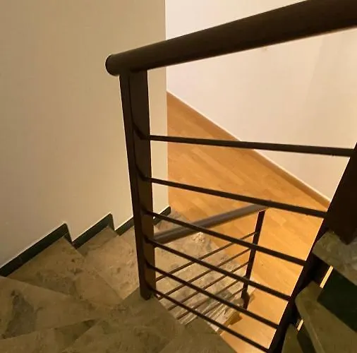 Duplex Junto Al Puente Con Gran Terraza Y Parking Privado