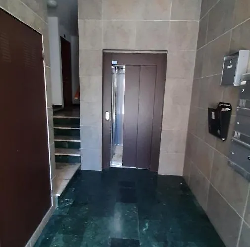 Duplex Junto Al Puente Con Gran Terraza Y Parking Privado *