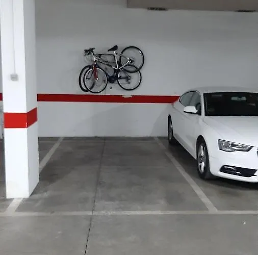 Duplex Junto Al Puente Con Gran Terraza Y Parking Privado Appartamento